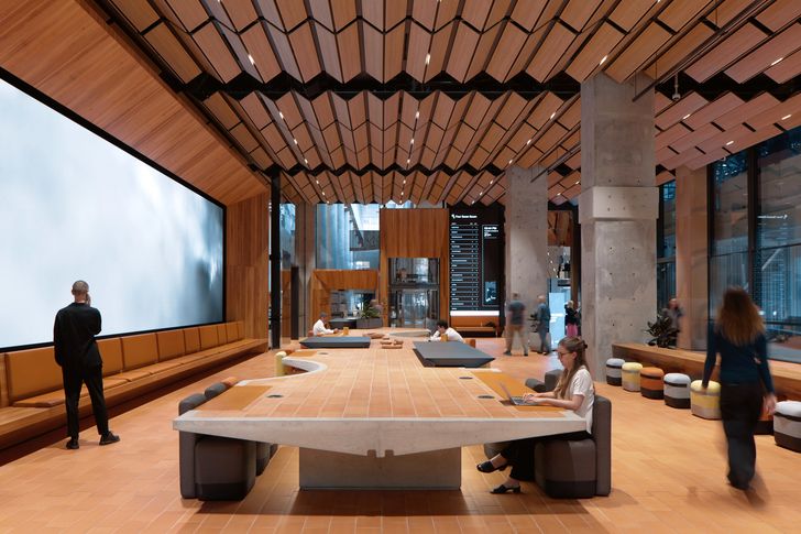 477 Pitt St por Wardle.