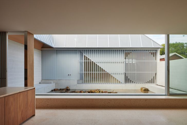 Arcadia de Plus Minus Design.
