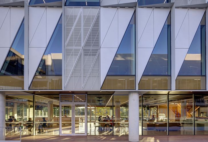 Cortesía de Barker College Maths y Student Hub Architectus.
