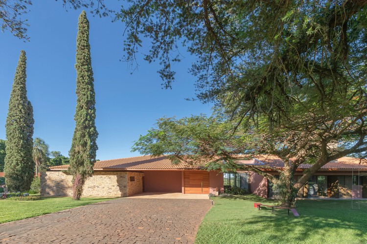 Casa Conquista / David Guerra Arquitetura e Interiores - Fotografía Exterior, Jardín
