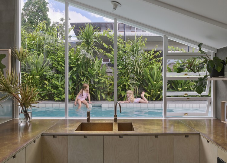 Casa Cascada / JOHN ELLWAY.  ARQUITECTO - Fotografía de interiores, Cocina, Silla
