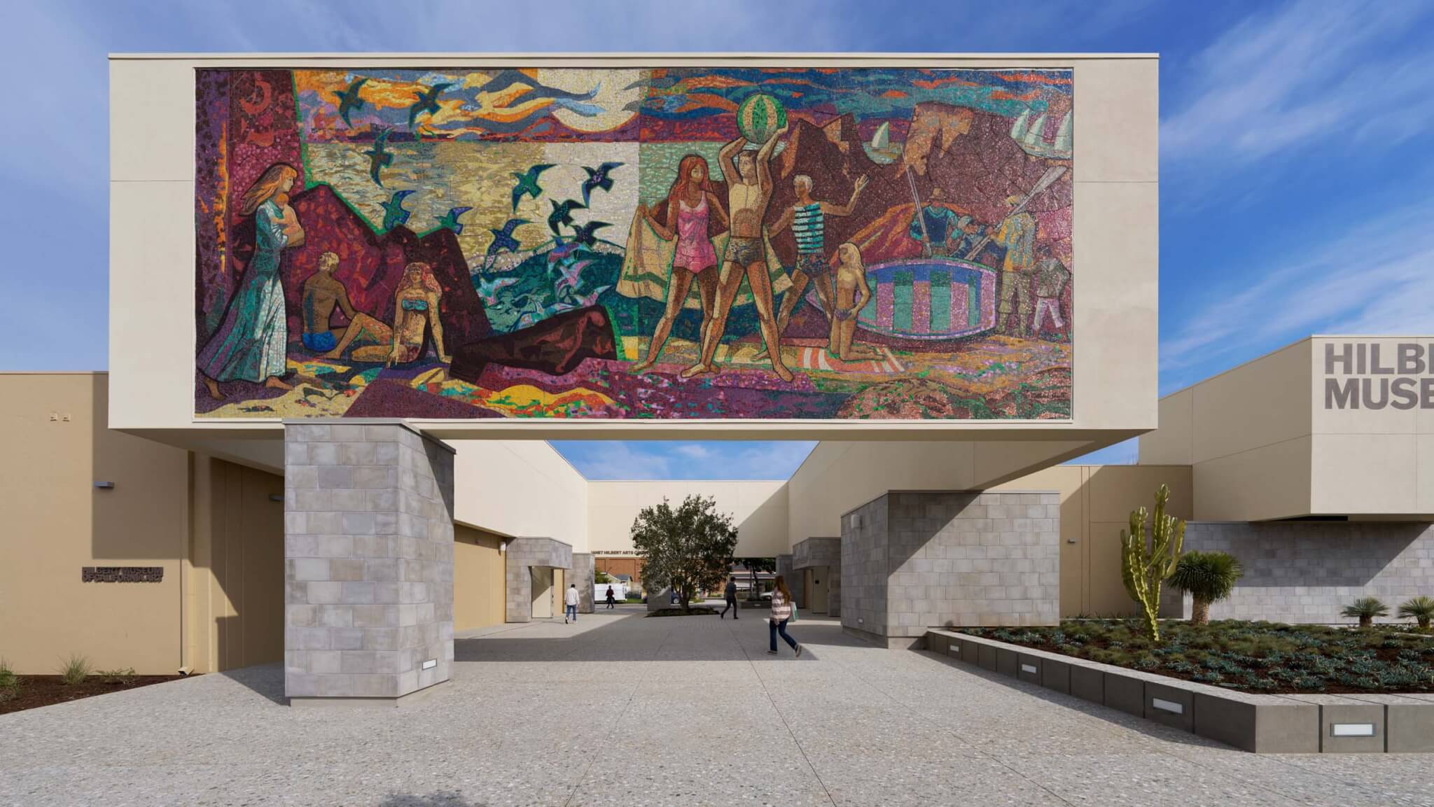 Mural en el Museo de Arte Hilbert de California