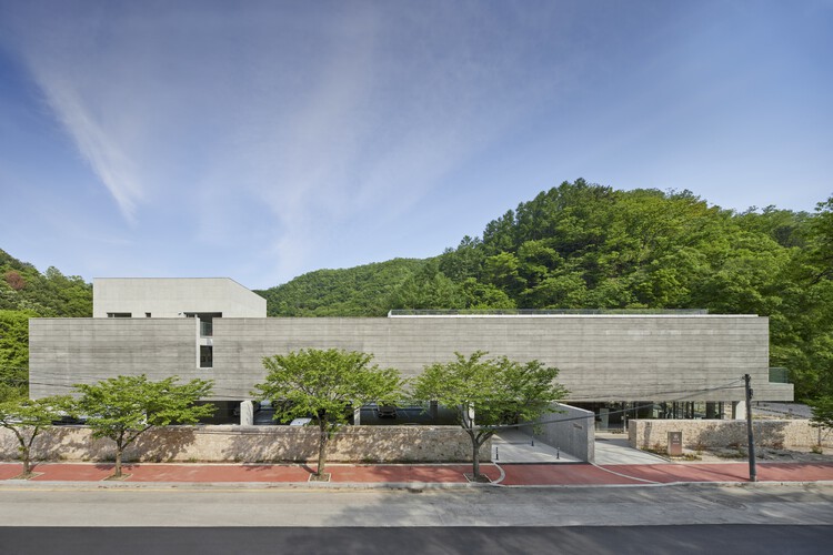 Dot Line Plan Cafe / ODDs&ENDs Architects - Fotografía exterior, Fachada