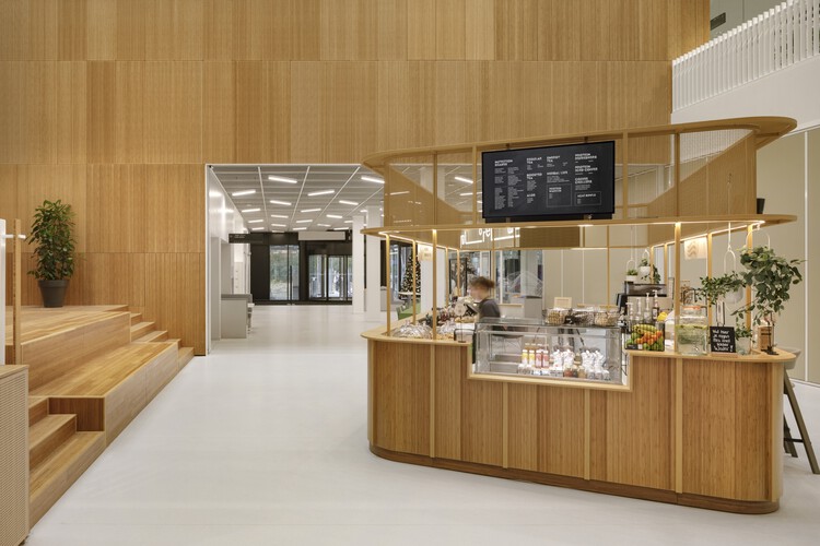 Campus Rachelsmolen de Fontys Hogescholen / Barcode Architects + Nudus + Hollandse Nieuwe + OKRA - Fotografía de interiores, cocina, encimera