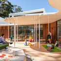Centro de aprendizaje para niños y familias de Larapi / JAWS Architects - Foto exterior