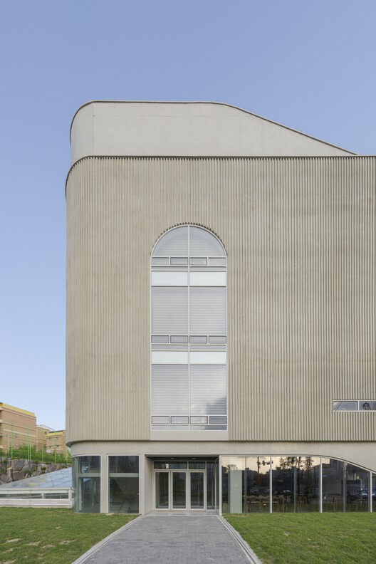 Iglesia Evergreen / Kode Architects - Foto exterior, fachada
