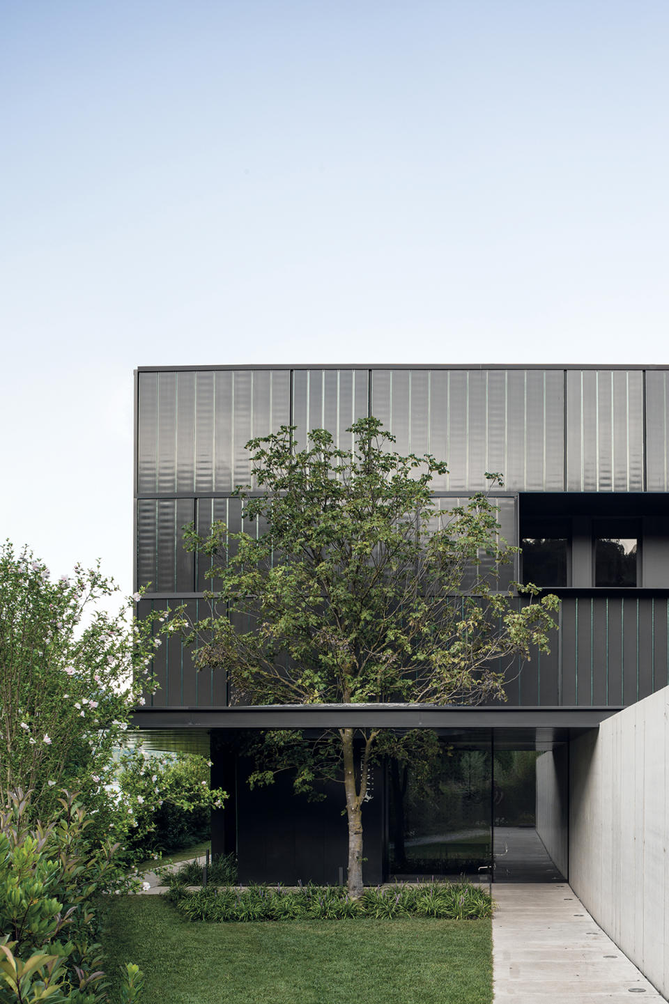 El diseño de la residencia de Fantini refleja su capacidad para trabajar con el modernismo a escala humana.
