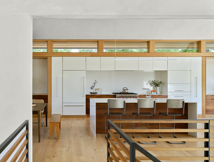 Casa Barrera / Cotton Estes Arquitecto - Foto Interior, Cocina, Mesa