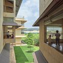 Hospital de especialidades múltiples JSW Sanjeevani / SJK Architects - Fotos de interiores, ventanas, fachadas