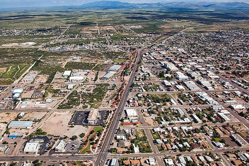 Arriba de Douglas, Arizona, mirando hacia el norte, cerca de la frontera internacional con México.