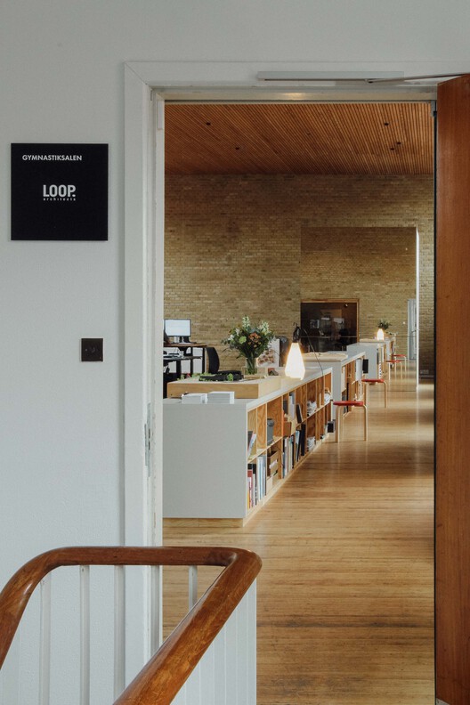 Paradiset Studio / LOOP Architects - Fotografía de interiores, mesa, silla