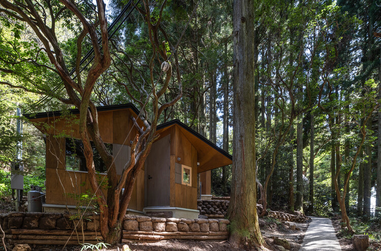 Piensa en el monte.  Cabañas / Osamu Morishita Architect & Associates - Imagen 29