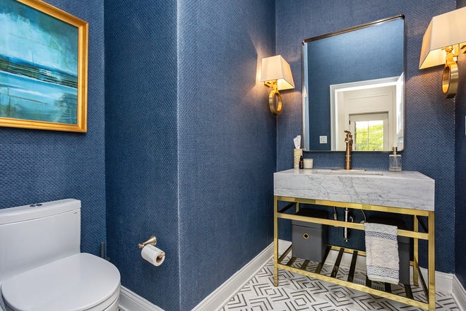 Esta casa de $2,5 millones en Grimes ofrece lo mejor de la vida en el campo en un entorno moderno.