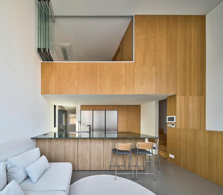 Samseon-dong Mix-use / a round arquitectos - Fotografía de interiores, Cocina, Silla