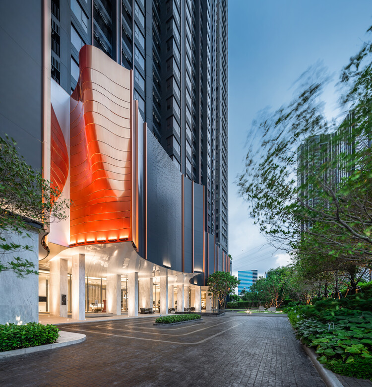 Edificio residencial Life Ladprao Valley / Openbox Architects - 22/12.  imagen