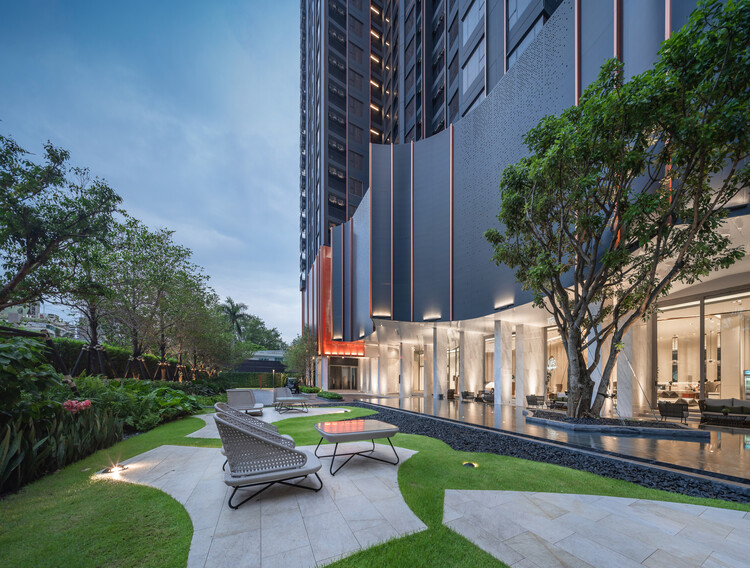 Edificio residencial Life Ladprao Valley / Openbox Architects - Más imágenes