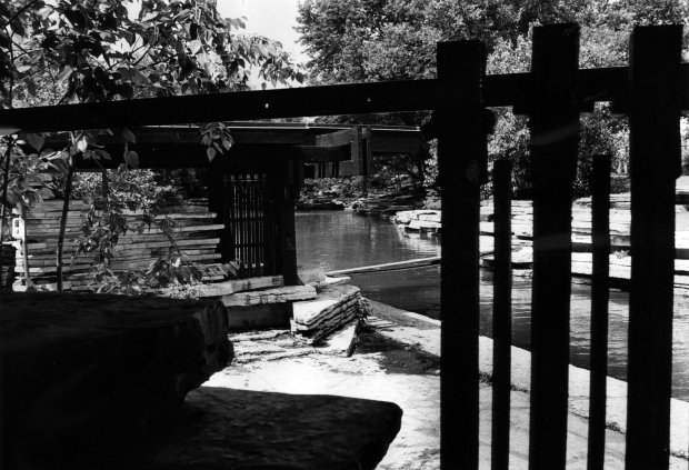 La primera vista ingresa a Lincoln Park Rookery, ahora Alfred Caldwell Lily Pool, Fullerton Parkway, 22 de junio de 1970 22 de junio de 1970. (Charles Osgood / Chicago Tribune)