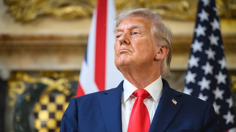 Los directores de NVIDIA, OpenAI y CoreWeave discuten la tarifa de $ 14,000 de Trump H-1B Visa