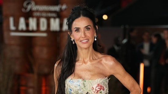 Demi Moore posa en el estreno británico de la segunda temporada de Landman en Londres (Scott A Garfitt/Invision/AP)