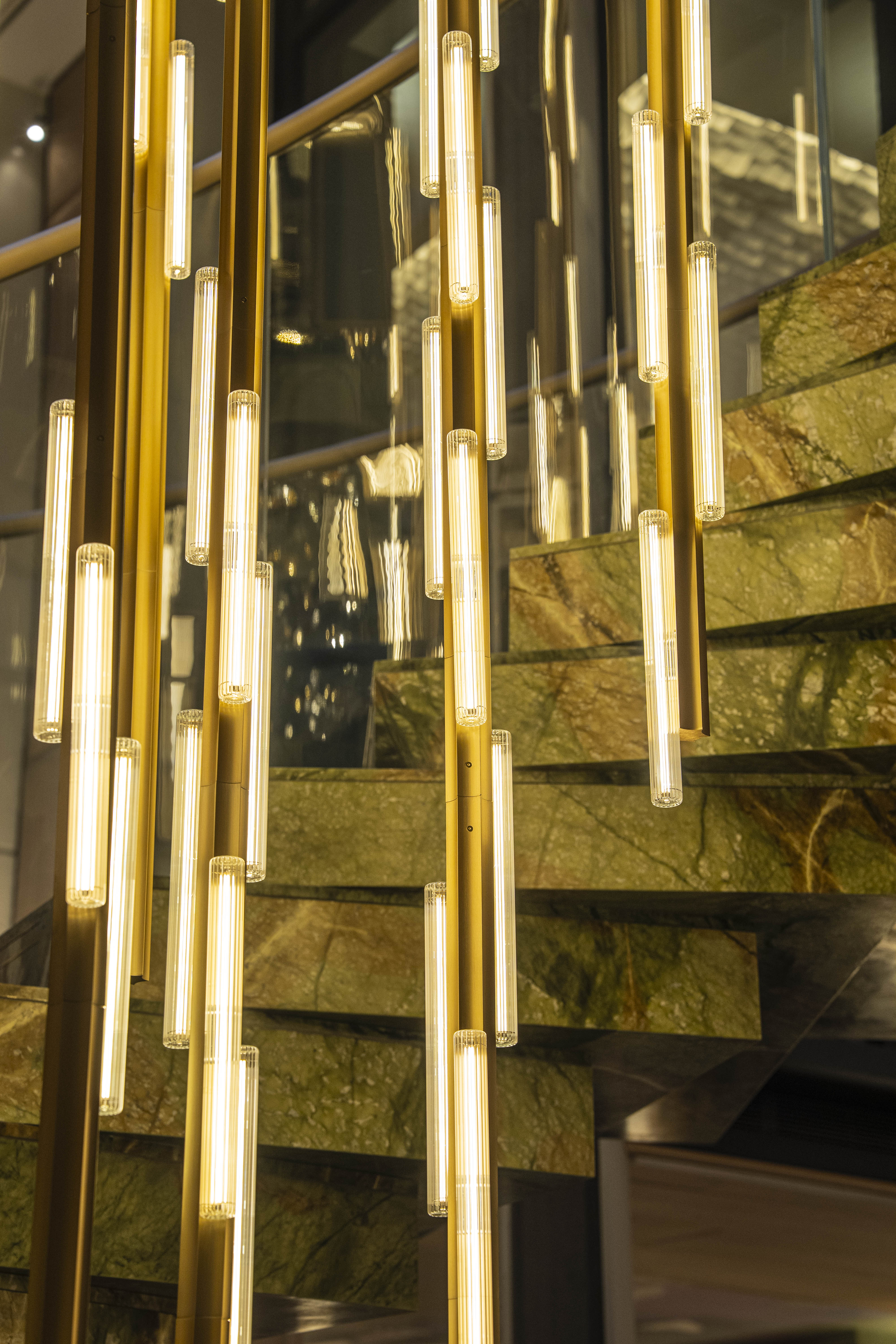 Instalación de luces Lee Broom en Mandarin Oriental Mayfair