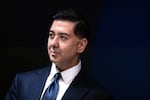 Imran Ahmed, director ejecutivo del Centro Contra el Odio Digital y residente permanente de Estados Unidos, cuestiona los esfuerzos del gobierno estadounidense por deportarlo. El equipo de Ahmed ha provocado la ira de los conservadores y del multimillonario Elon Musk por investigar la difusión de mensajes extremistas en la red social X, propiedad de Musk.