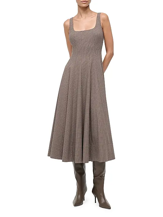 Staud, vestido midi de pata de gallo de Wells (antes $ 395)